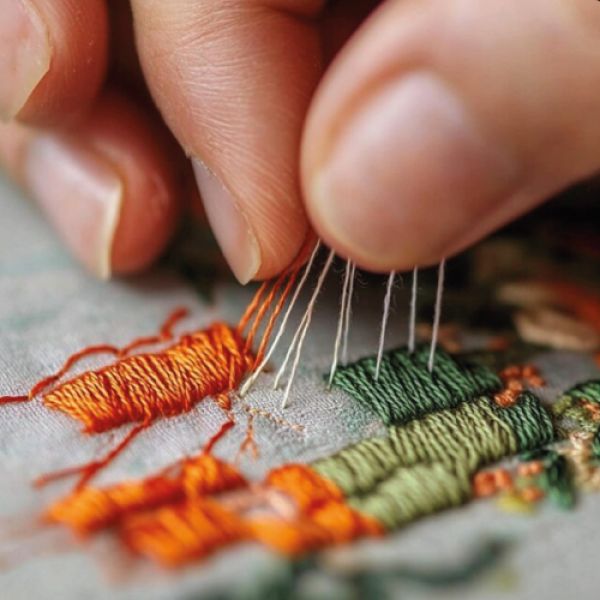 AJUSTEMENTS SUR-MESURE